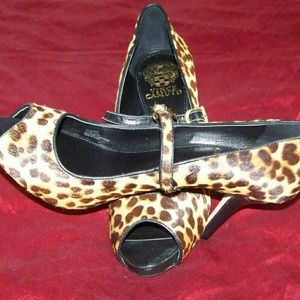 Vince Camputo  Pumps /Leopard Print